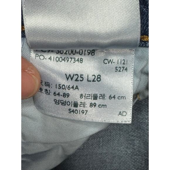 Levi's 501 Women's Straight Leg Button Fly Blue Denim Jeans - Size 25x28 (26x27) - Picture 5 of 5